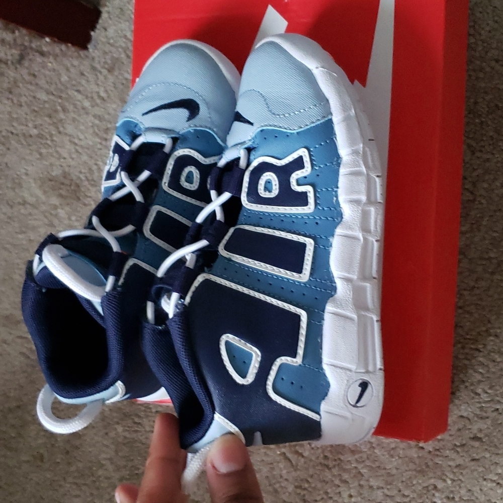 Nike Kids Sneakers - Navy and Light Blue